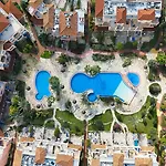 Limnaria Gardens H 202